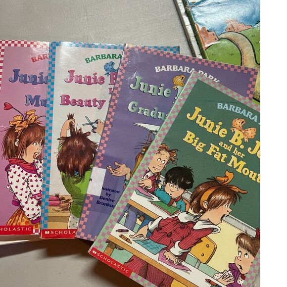 LOT 14 Children's Books First Grade Reader Junie B. Jones, Magic Tree House ++ - Picture 8 of 9